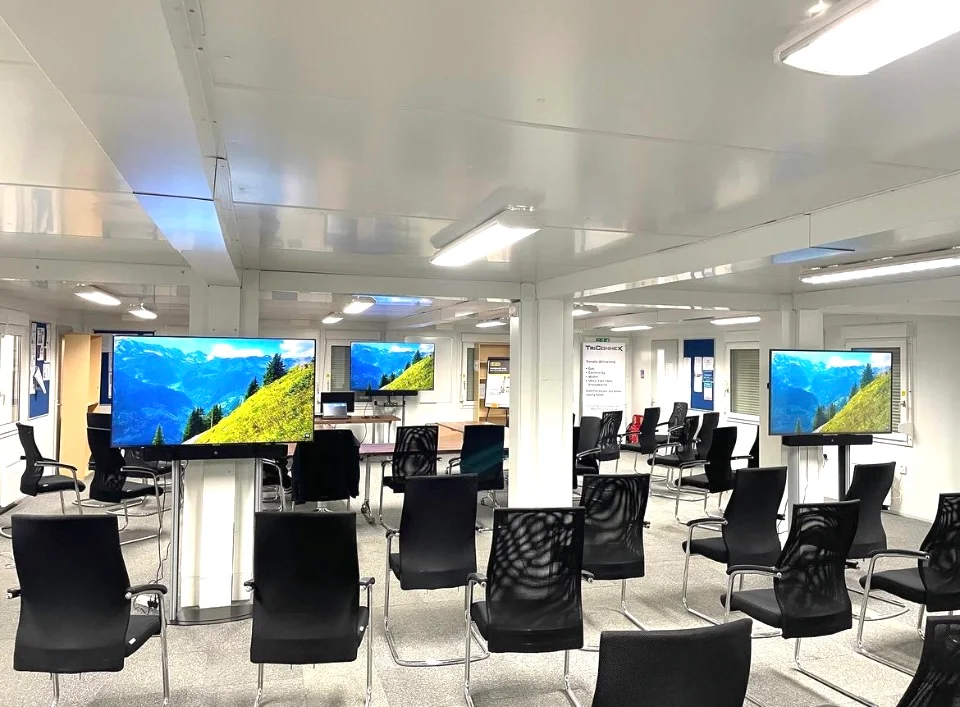 Video conferencing installation in a training room