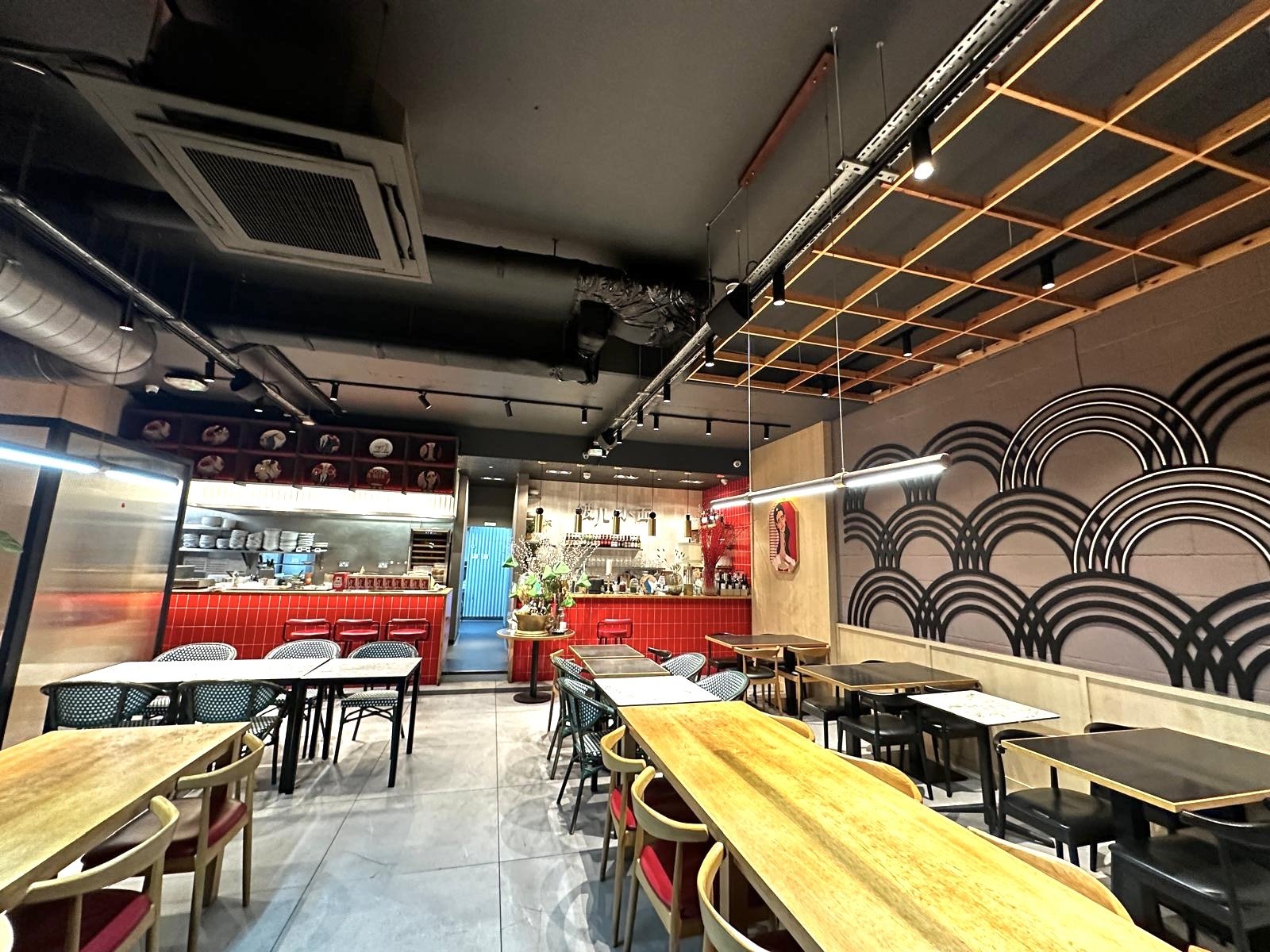 Ambient AV installation in a restaurant dining area